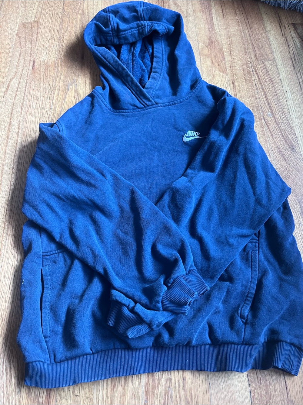 Boys navy blue Nike pullover hoodie size XL